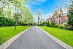 Photo 11- click for photo gallery